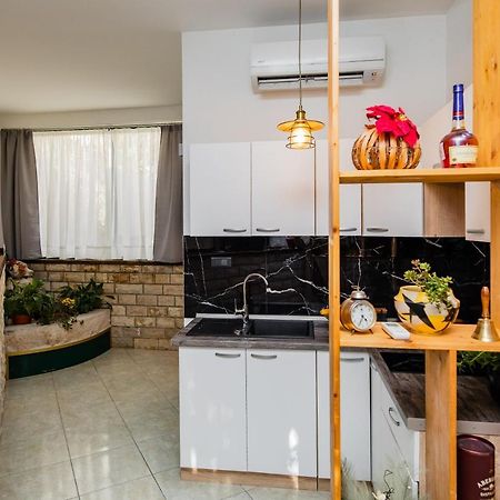 Glicinia Διαμέρισμα Σίμπενικ Εξωτερικό φωτογραφία